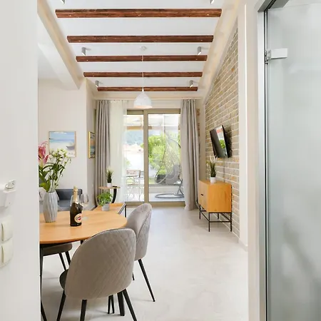 Brothers 아파트호텔